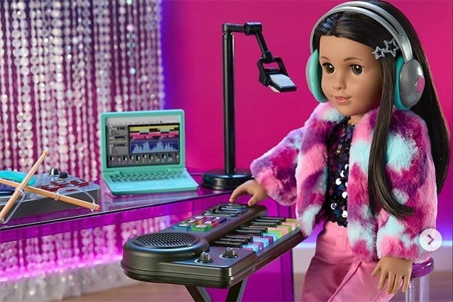 American Girl ra mắt búp bê sản xuất nhạc điện tử