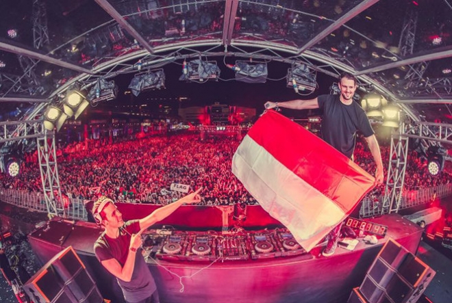 ​Why the global dance music community is sharing the Indonesian phrase 'Om Telolet Om'