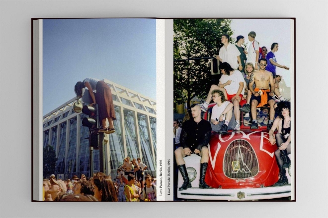 15.000 hình ảnh văn hoá rave thập niên 90 được tái hiện trong cuốn sách “Kein Morgen”
