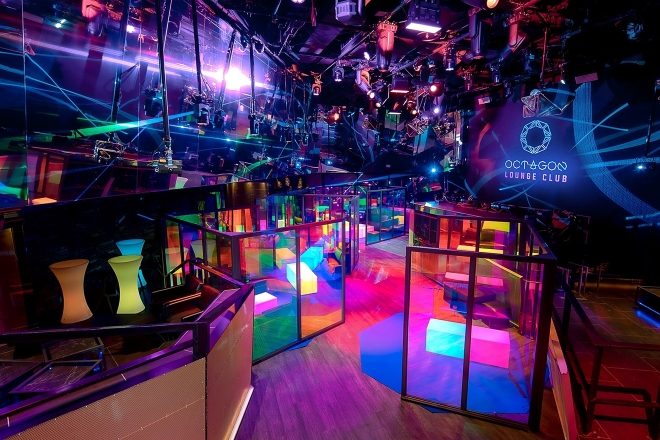 See how a popular nightclub in Tokyo is transformed into a COVID-friendly lounge