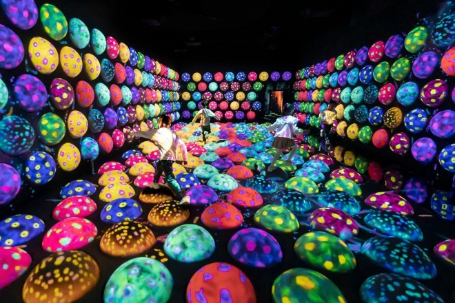 teamLab Massless finds a home in Beijing