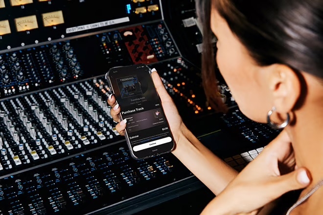 SoundCloud to introduce direct-to-fan music sales