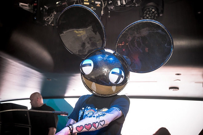 deadmau5 "owes it to his fans" to tour and doesn't plan to retire anytime soon