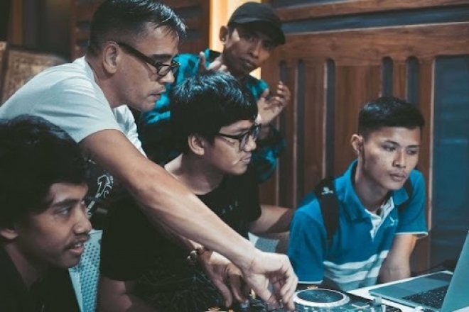 The first DJ workshop for the deaf is set to start in 2022