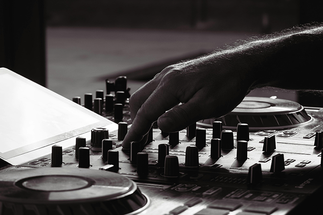 Man who suffered brain injury says DJ lessons “significantly” helped with rehabilitation