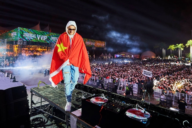 China's Electric Jungle music festival adapts its business model