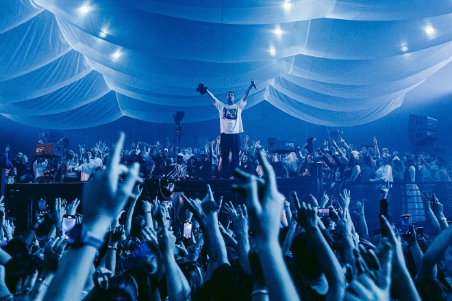 Fred again.. releases 108-hour continuous mix of USB002 tour