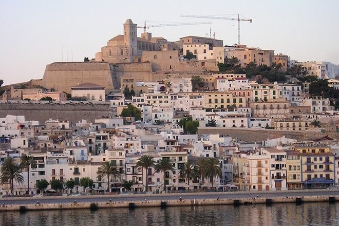 ​Ibiza to issue £2,500 fines to tourists breaking new alcohol rules in San Antonio