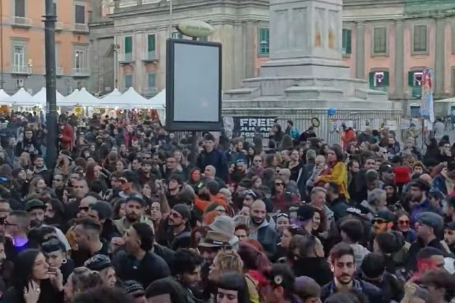 Hàng ngàn người Ý đổ xuống đường phản đối chống lại luật "anti-rave"