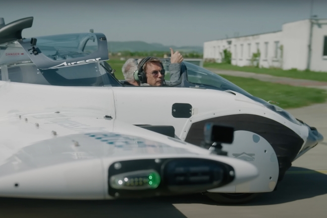 Jean-Michel Jarre becomes first passenger on revolutionary flying car