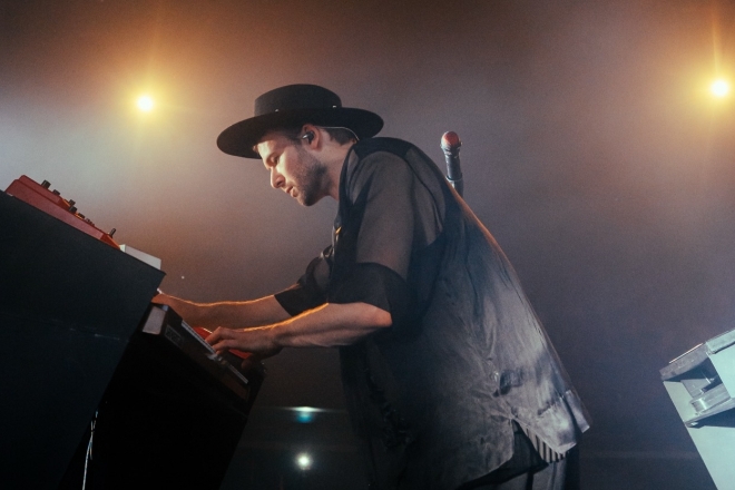 Monolink lands in Asia for four-city tour of hypnotic live performances