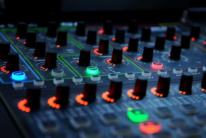 Lack of women and non-binary people working in music tech highlighted by new report