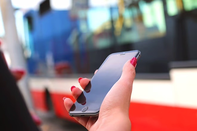 Bus passengers in Singapore can now be fined almost US$400 for playing music out loud