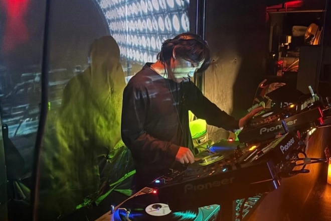 Seoul: Carve Out Records First Anniversary with Friends