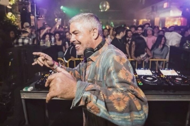 Kuala Lumpur: WET Deck Republik: CLUB PARADISO feat. Toni Varga