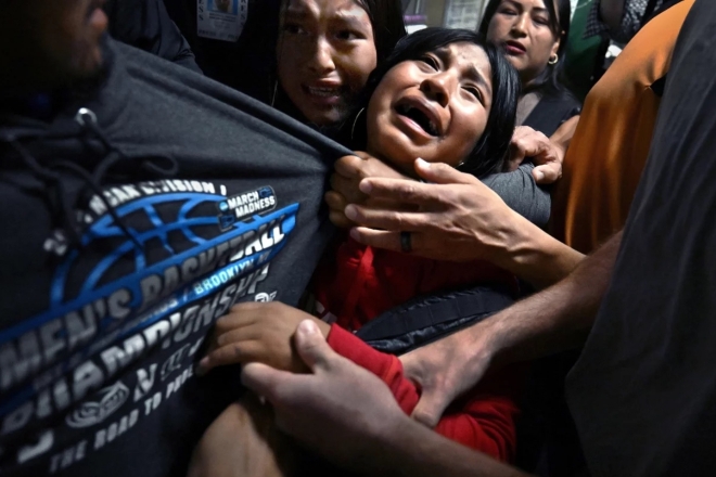 ICE detention photograph wins 2026 World Press Photo of the Year