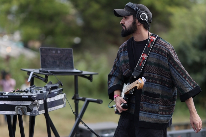 ‘Weather Changes Moods’ marks new era for Raj