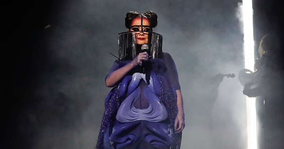 Björk confirms that a new album is coming in 2027 - Global News
