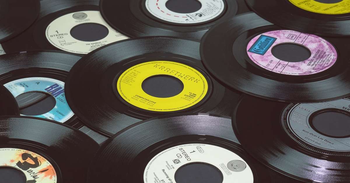 Evolution Music unveils the first-ever vinyl record made from bioplastic - Green Room Asia